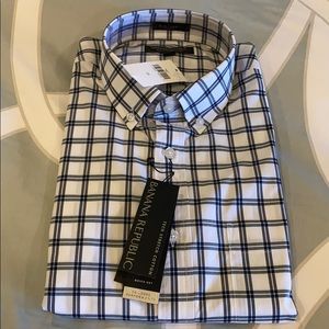 Banana Republic Men’s Long Sleeve Shirt